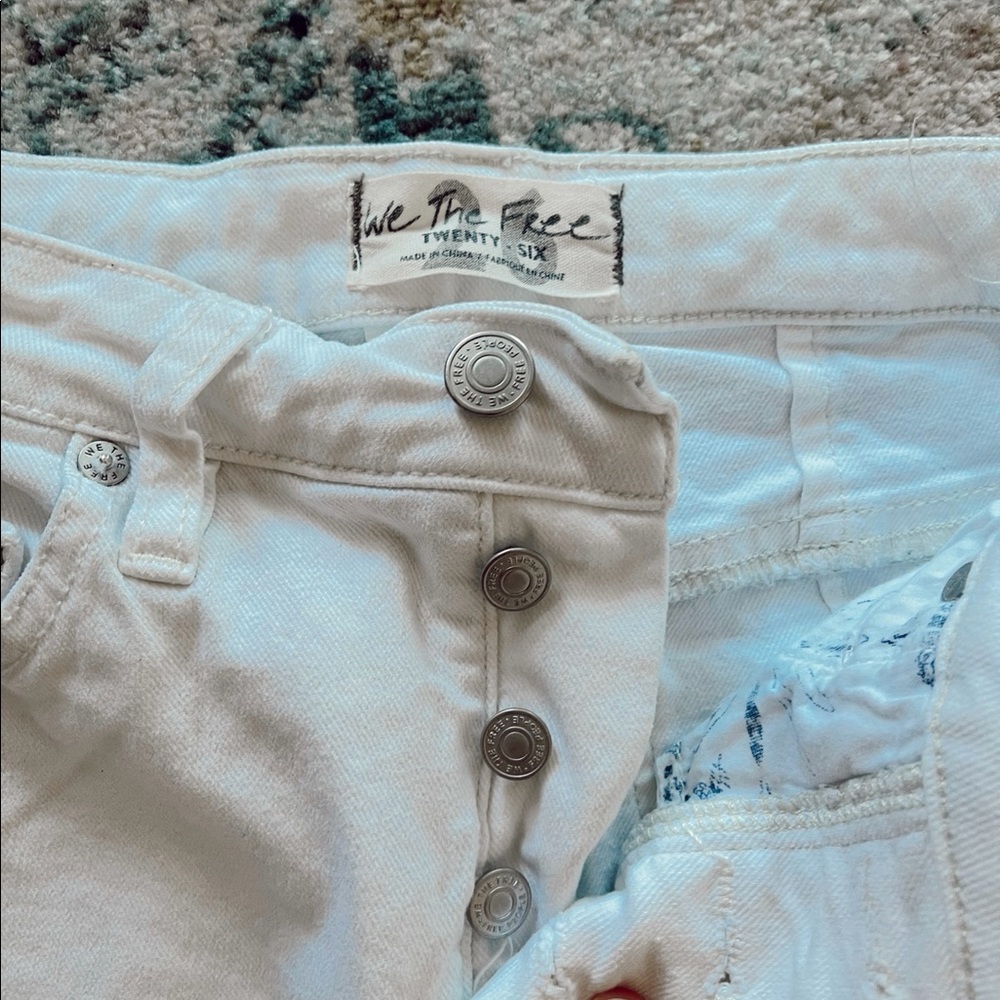 Mid Rise Shorts - Picture 5 of 6
